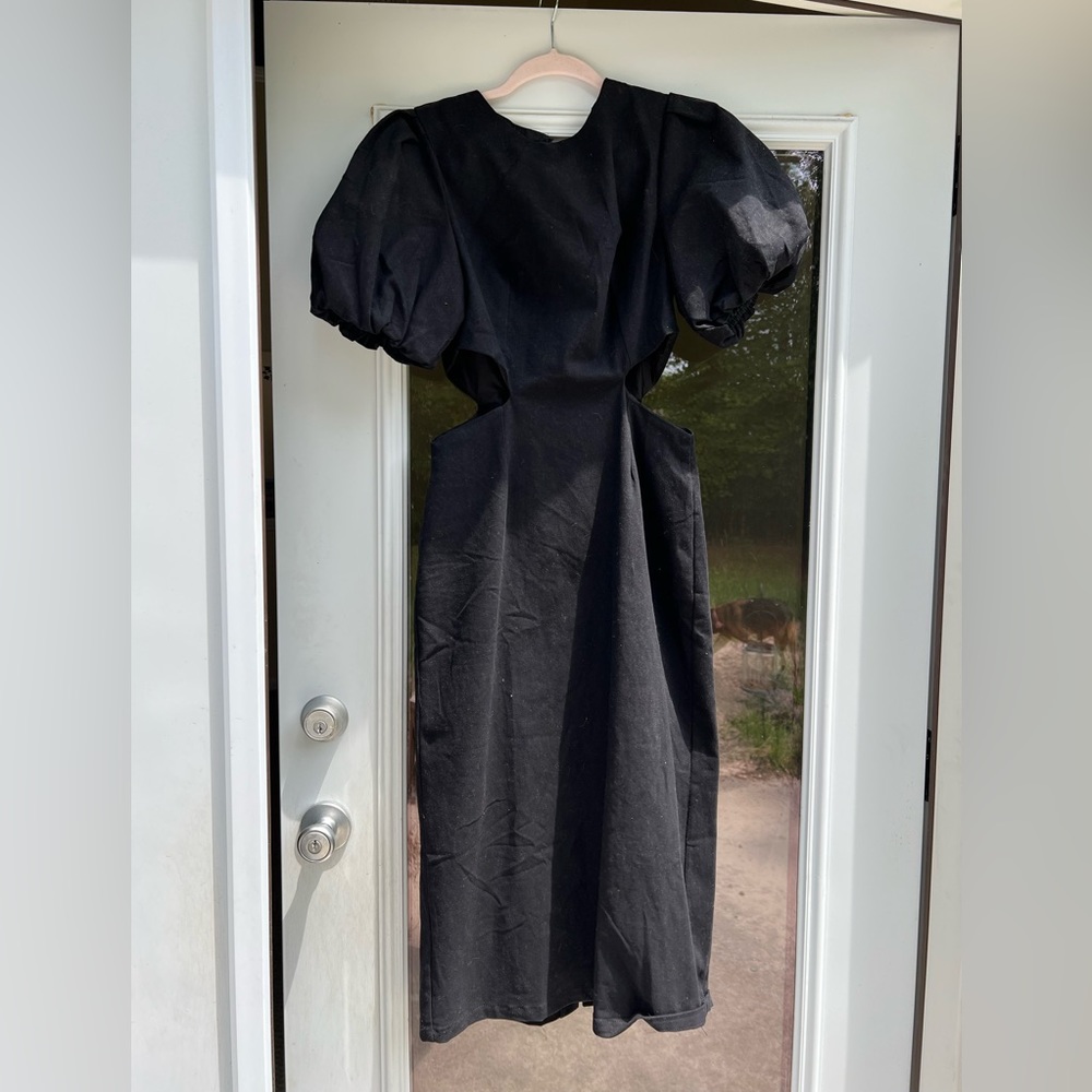 Moodie cut out dress- black- size S
